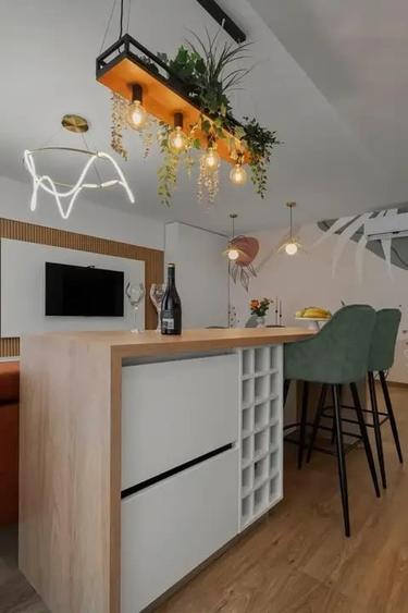 Bloc construit ca la carte! Risc seismic redus-0.30! Living 40 mp - 7