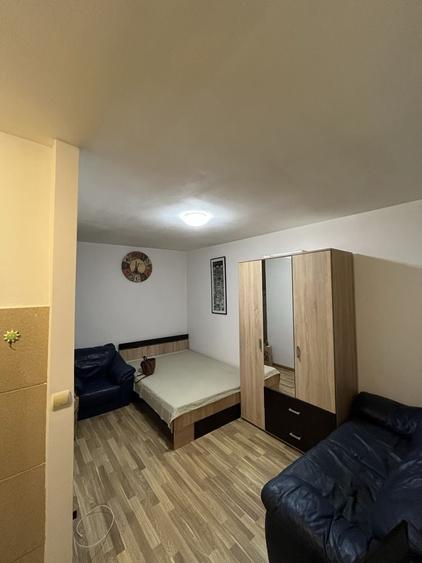 Ofer garsoniera spre inchiriere Sos. Oltenitei, langa metrou si mall. - 2