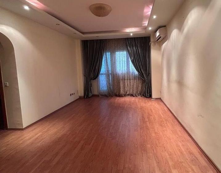 Apartament cu 2 camere semidecomandat în Tineretului