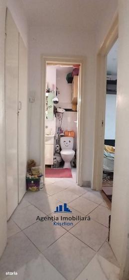 Apartament cu 3 camere decomandat în Micro 15