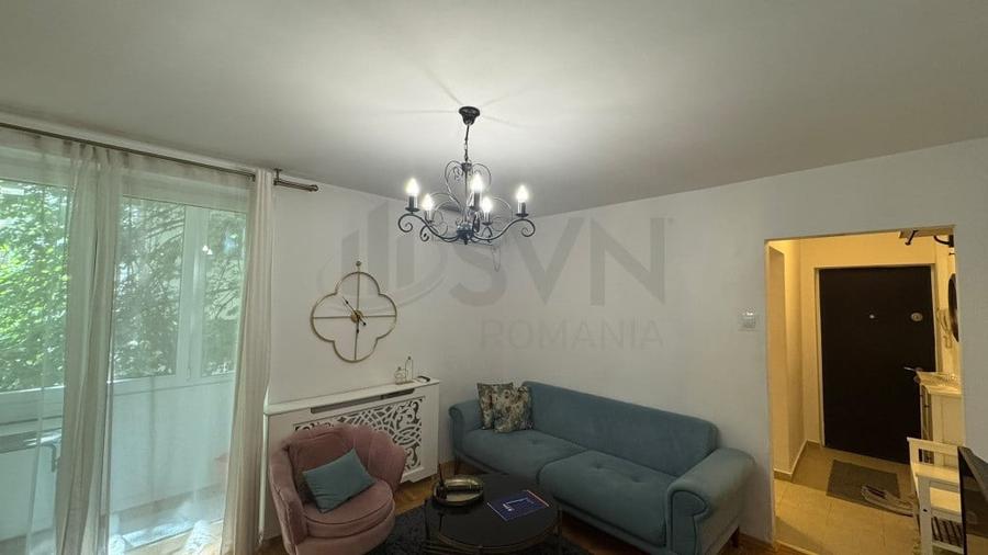 Apartament cu 2 camere decomandat în Romană