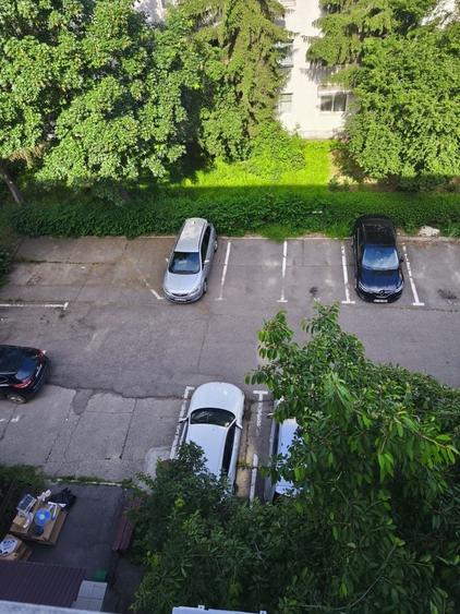 Apartament cu 2 camere semidecomandat în Trivale
