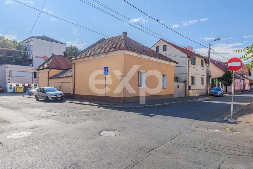 Casă individuală cu 3 camere cu Canalizare în Cantemir