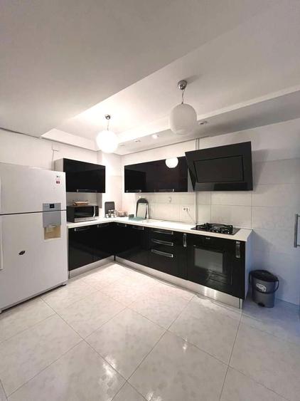 Apartament cu 3 camere decomandat, mobilat în Herăstrău