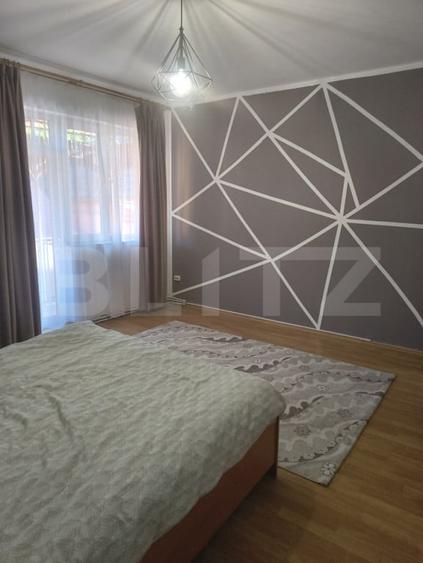 Casă cu 5 camere cu Teren 1325 Mp în Central