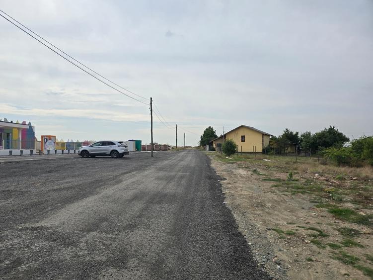 Teren Construcții intravilan de 550 mp, în Sud
