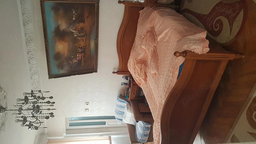 Casă cu 5 camere cu Teren 250 Mp în Chercea