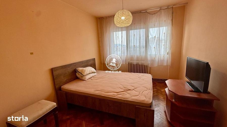 Apartament cu 3 camere decomandat în Alexandru cel Bun