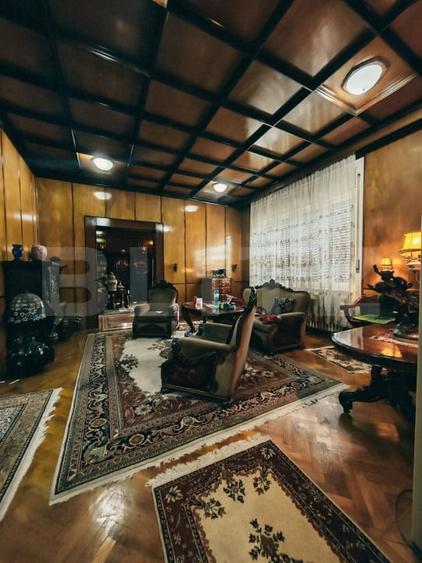 Apartament cu 7 camere circular, mobilat în Sinaia