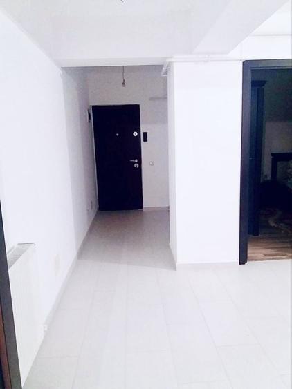 Apartament cu 2 camere semidecomandat în Exterior Vest