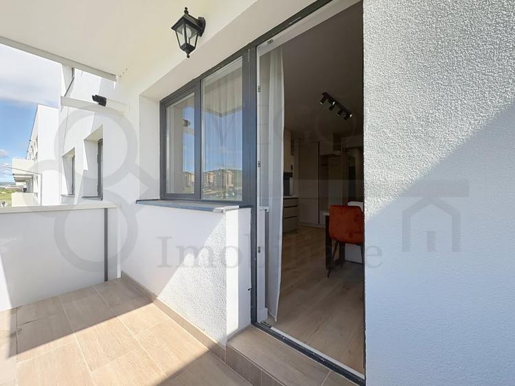 Apartament cu 2 camere semidecomandat, mobilat în Florești