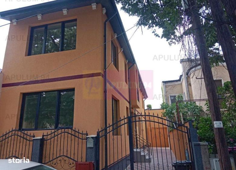 Casă cu 4 camere cu Teren 220 Mp în Vitan