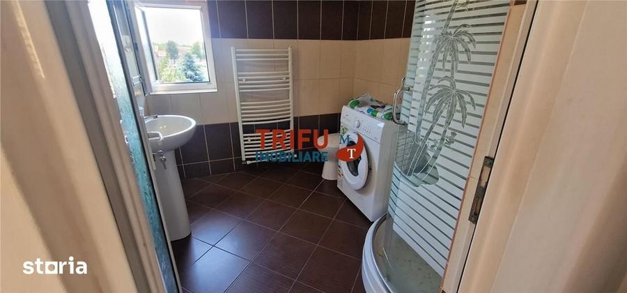 Apartament cu 2 camere semidecomandat în Micești