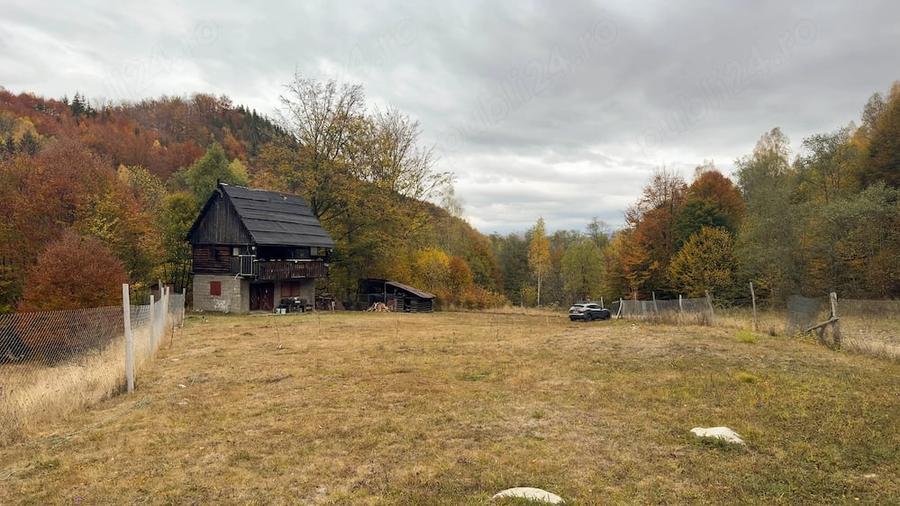 Teren de 2419 mp, în Iscroni