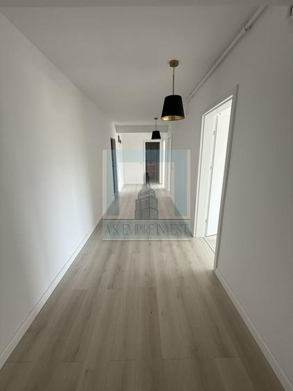Apartament cu 3 camere decomandat în Bartolomeu
