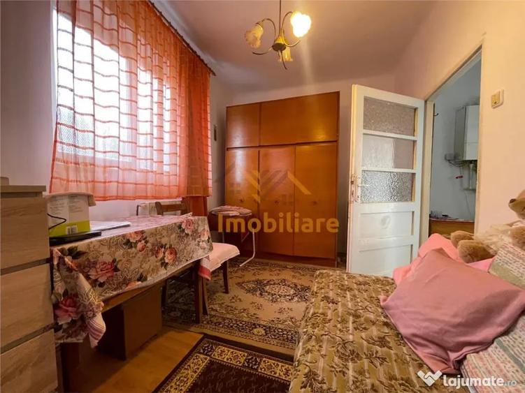 Casă cu 4 camere cu Teren 1439 Mp în Central