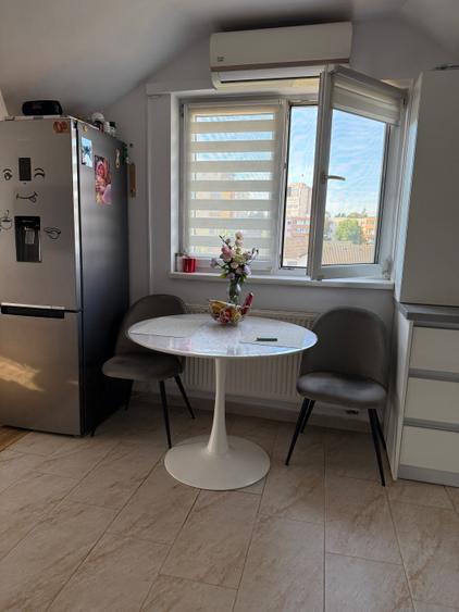 Apartament cu 2 camere decomandat în Exterior Vest