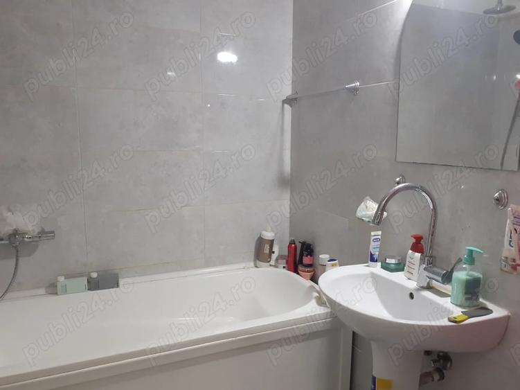 Apartament cu 2 camere decomandat în Viziru 2