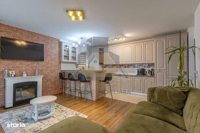 Apartament cu 3 camere decomandat în Sud