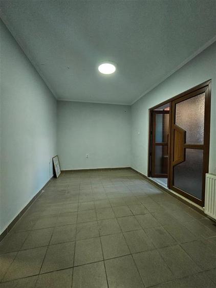 Proprietate Versatil? Locuin?? Afacere  After School sau Birouri IN  One?ti de v - 6