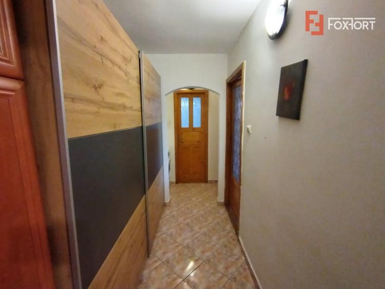 Apartament cu 3 camere decomandat, mobilat în Freidorf