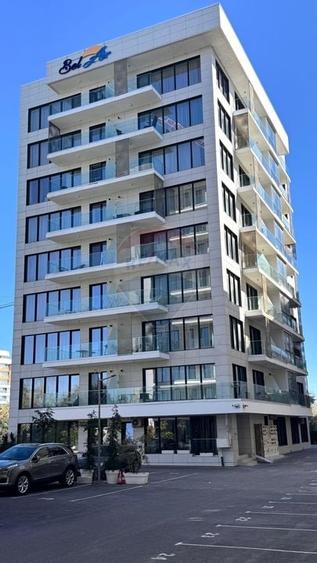 Apartament de vanzare 2 camere BEL AIR Mamaia Nord prima linie mare - 1