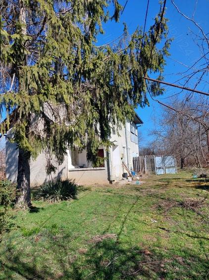 Casa de vanzare Contesti, teren 5900 mp - 5