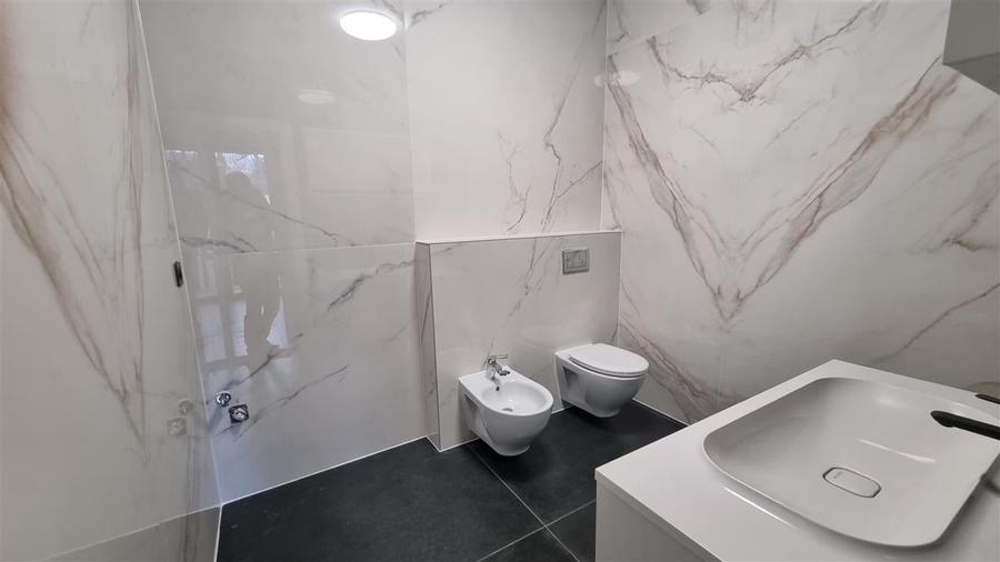 Vila - Bloc modern de 11 camere zona Centrul Civic , Onix - 24