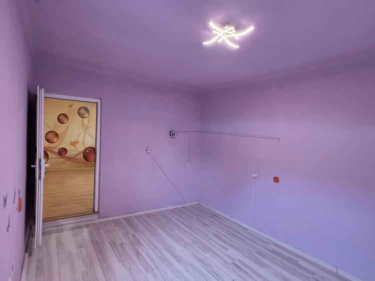 Comision 0% - Zona Stadion - Casa cu 3 camere si dependinte - 12