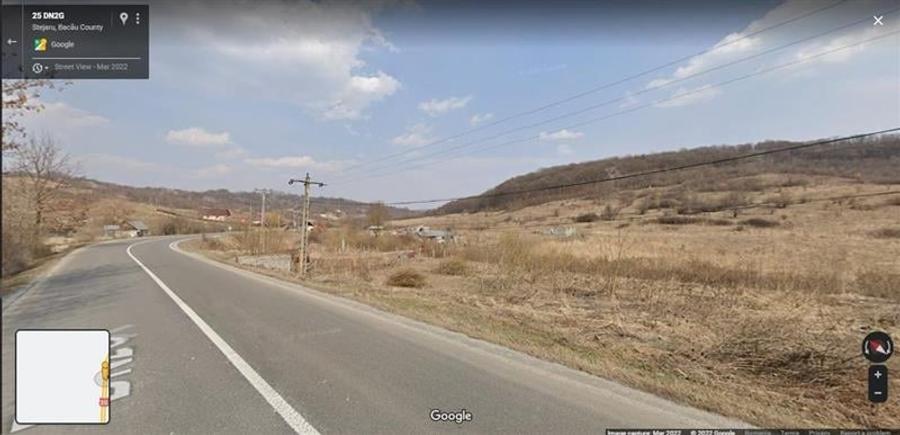 Stejaru - Scorteni stradal 814mp + 2882 mp extravilan - 1