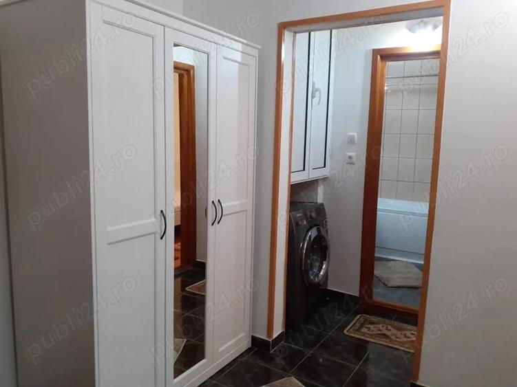 Vanzare Apartament 2 camere cf.1 decomandat,etajul 3, mobilat si utilat, Bulevardul Dorobantilor - 5