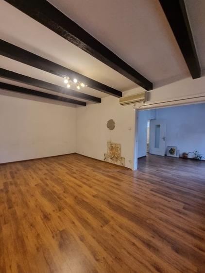 Apartament în vilă - Garaj (26mp) - intrare separată - 3