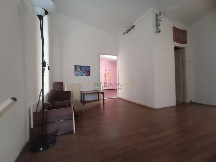 Casa spatioasa cu 7 camere, zona Bd. Brancoveanu, acces facil metrou - 14