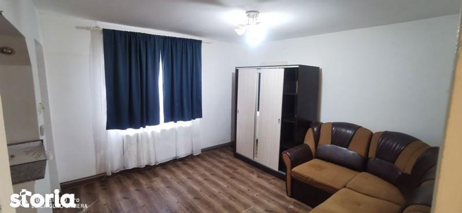 Garsoniera de vanzare in zona pod - 3