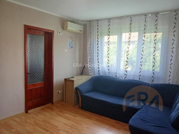 Apartament cu 2 camere semidecomandat, mobilat în Nufărul Apartament cu 2 camere semidecomandat, mobilat în Nufărul