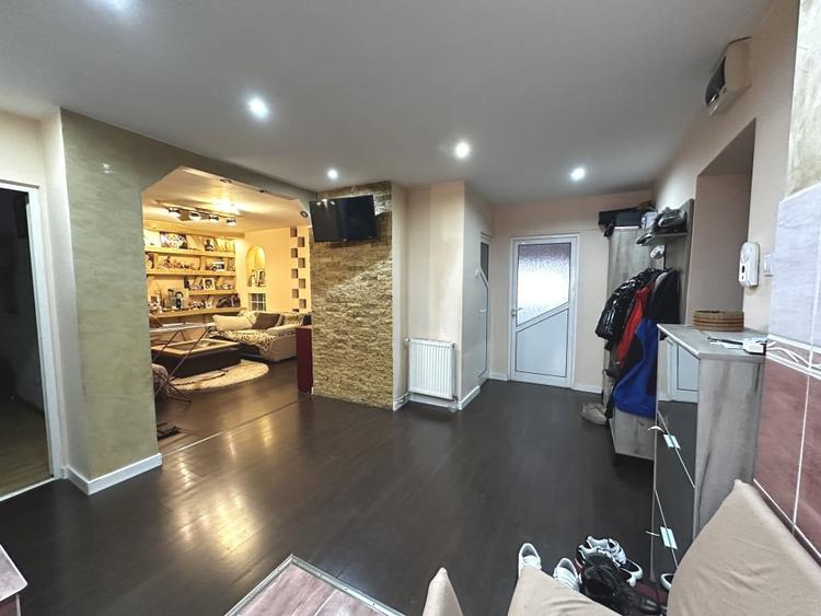 Apartament 3 camere Deco Sub-Stadion 2 Bai Balcon Etaj 2 Finisat Mobilat Utilat - 16