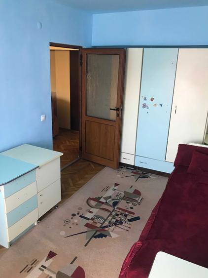 Inchiriez Apartament ultracentral 3 camere - 7