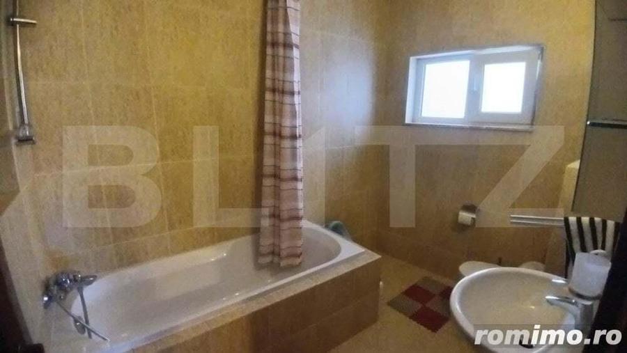 Casa de vanzare, pretabila pentru Pensiune sau regim hotelier - 16