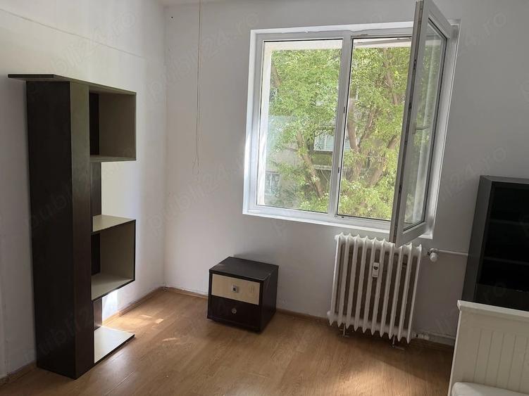 Apartament cu 2 camere decomandat în Crângași