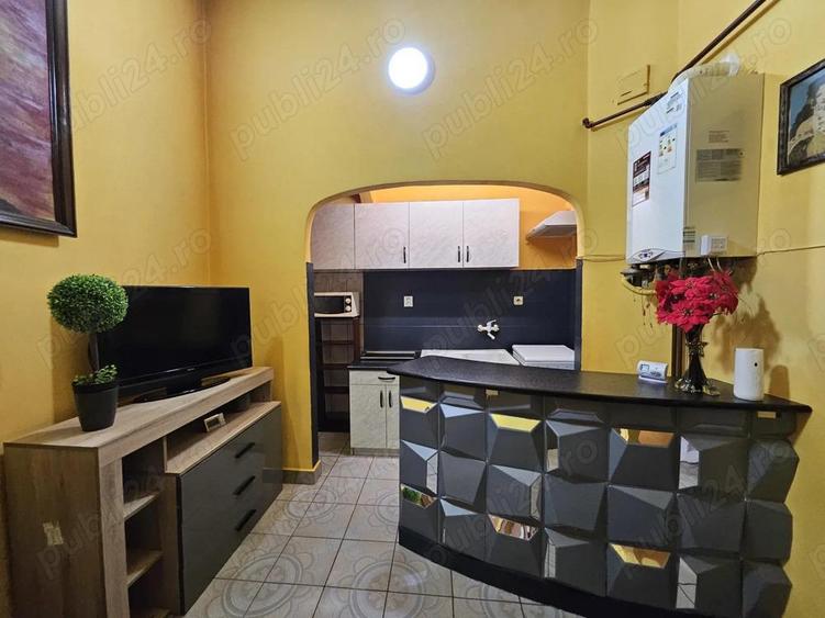 Proprietar, vand ap 2 camere Arad, ultra-central, etaj 1, mobilat si utilat - 4