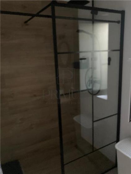 Duplex mobilat - zona excelenta - 3 dormitoare - 10