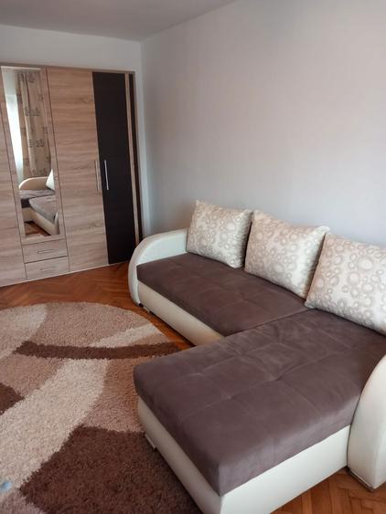 Inchiriez apartament 3 camere zona Lipivei - 7