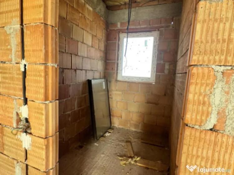 Casa individuala la ro?u 118 mp utili, teren 420 mp, - 7