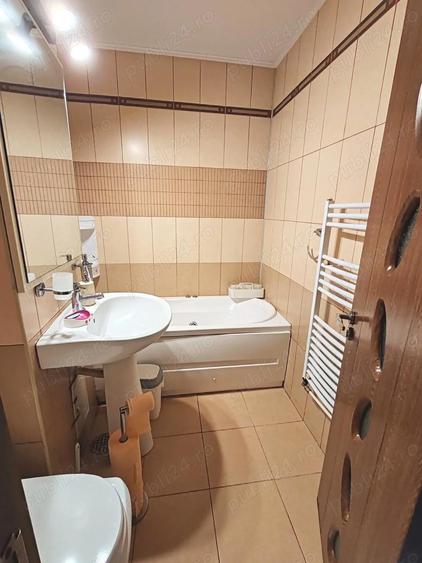 Inchiriez apartament 3 camere - 7