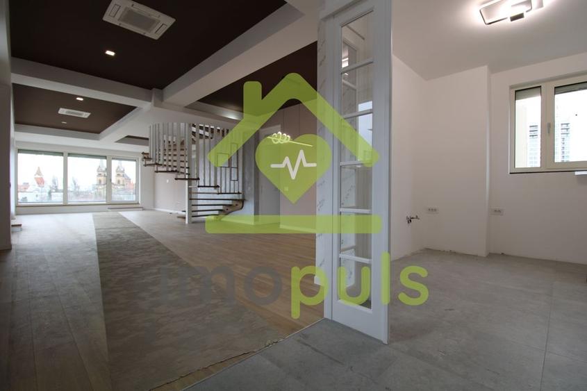 ? Penthouse dispus pe 2 nivele, suprafata generoasa. ? - 2