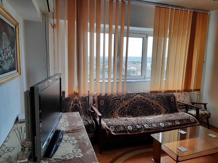 garsoniera calea bucuresti bloc carrefour - 6