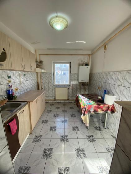 2 CAMERE la etajul 3 cu centrala Logofat Tautu - 4