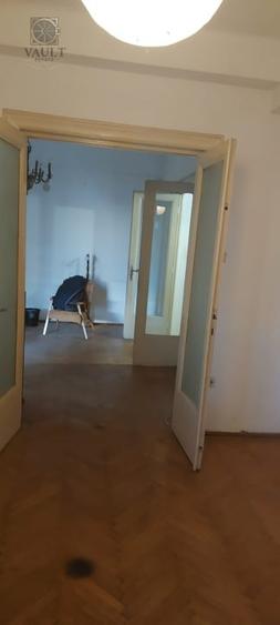 APARTAMENT 3 CAMERE PE CALEA VICTORIEI-S.TOTALA 76,41 MP +BOXA 4.27MP - 3