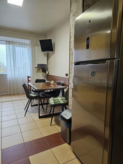 Apartament cu 3 camere, mobilat si utilat - Piata Centrala - 13