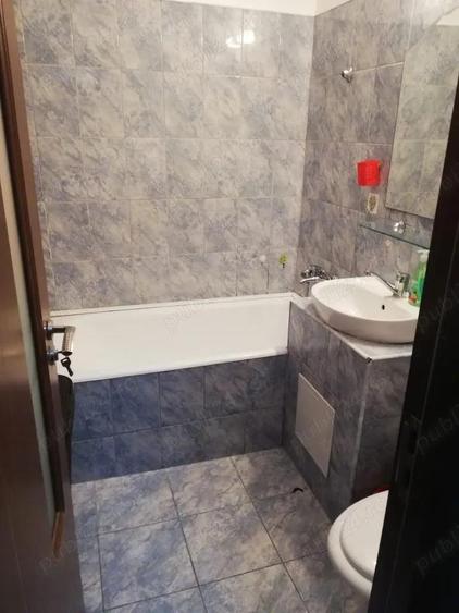 Garsoniera de vanzare Zona Trocadero - 2